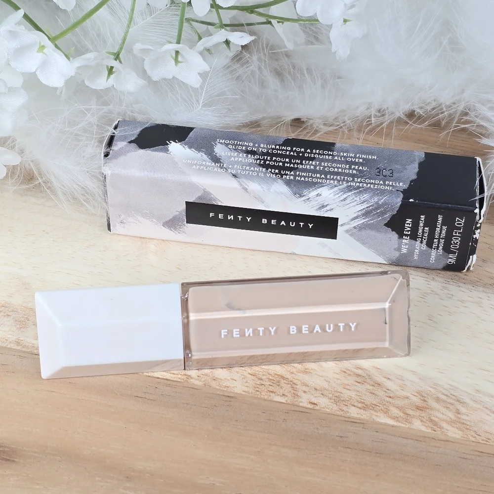 Fenty Beauty Hydrating Longwear Concealer We're Even Shade 150N Light Color New